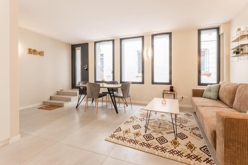 Porte Versailles 15eme, 1 2 A 4p Appartement